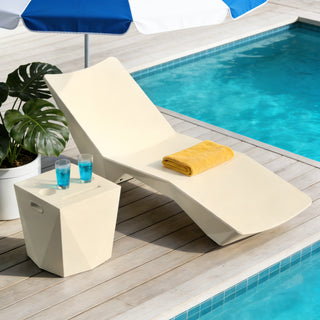 Assemble-Free Outdoor Side Table, Waterproof Plastic Pool End Table with 2 Cup Holders and 1 Tablet Holder for Patio